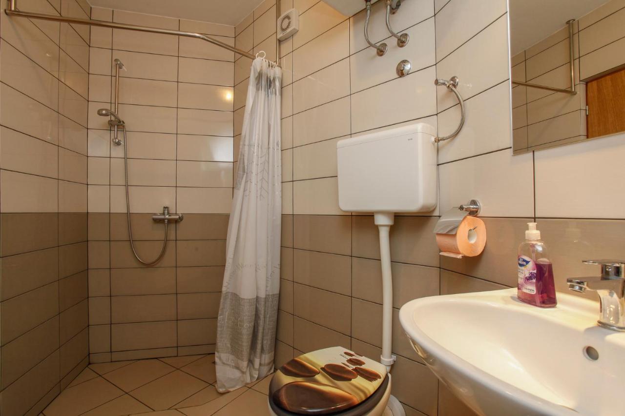 Apartment Piranesi With A Parking Space プーラ エクステリア 写真