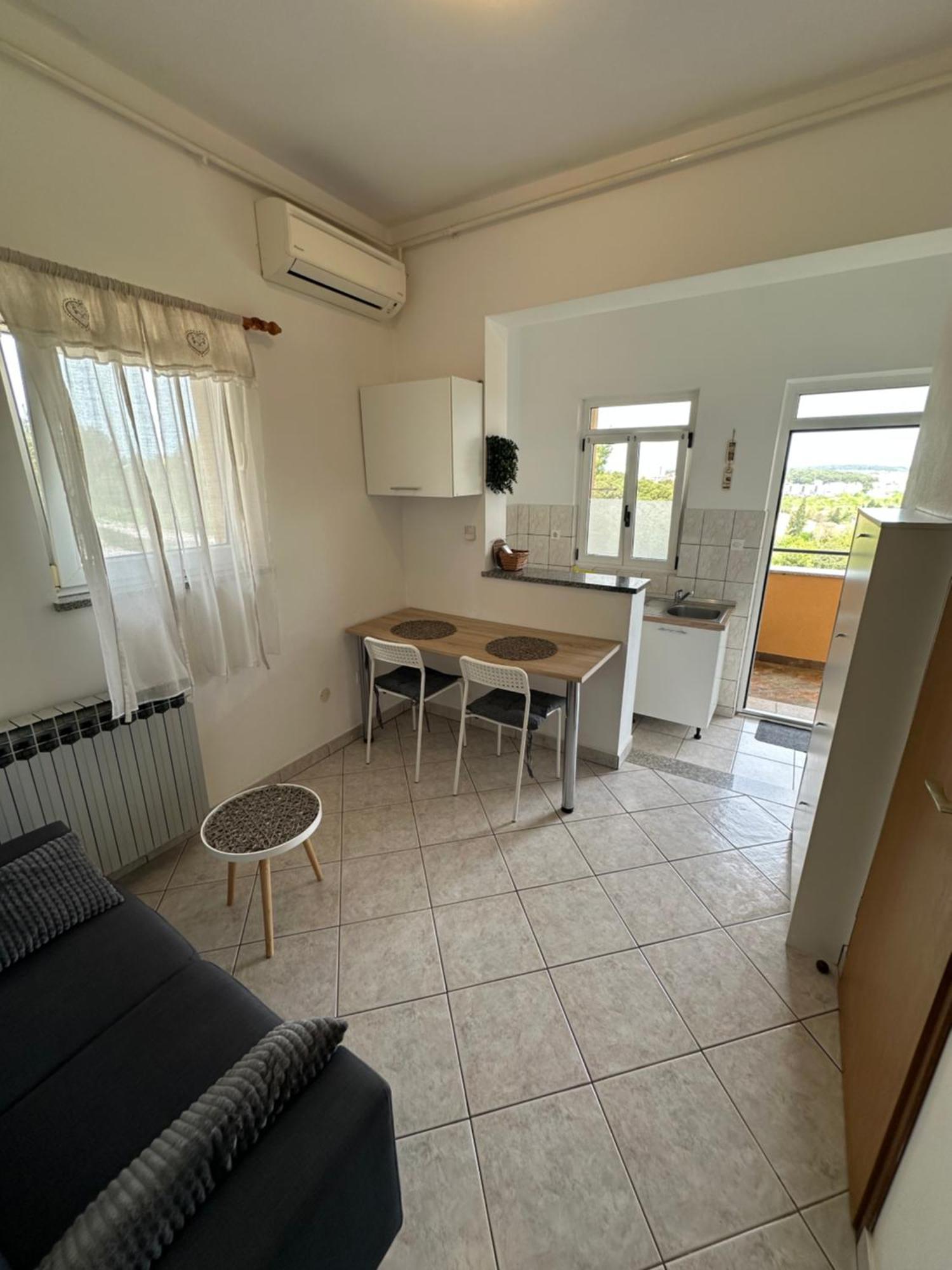 Apartment Piranesi With A Parking Space プーラ エクステリア 写真