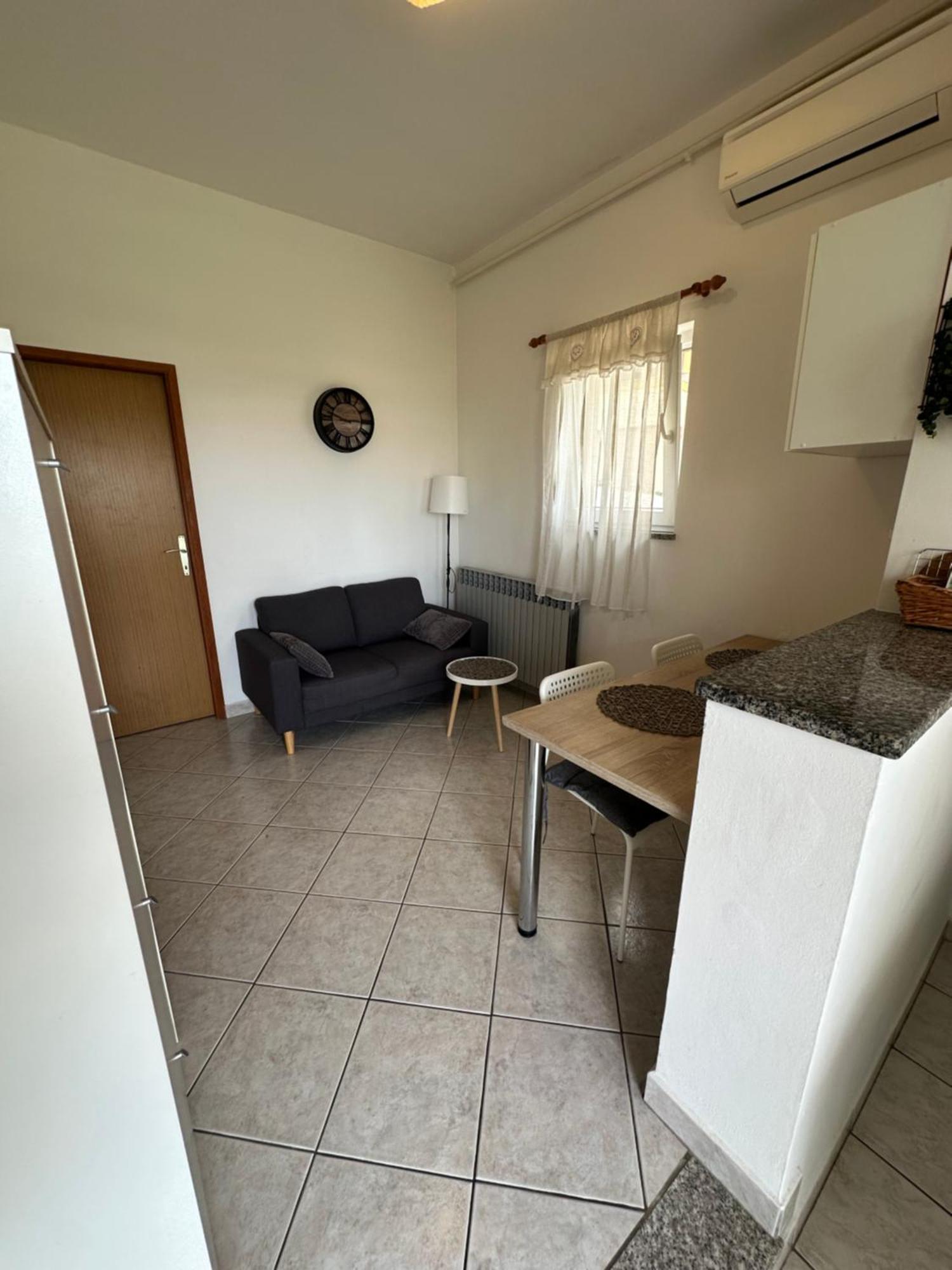 Apartment Piranesi With A Parking Space プーラ エクステリア 写真